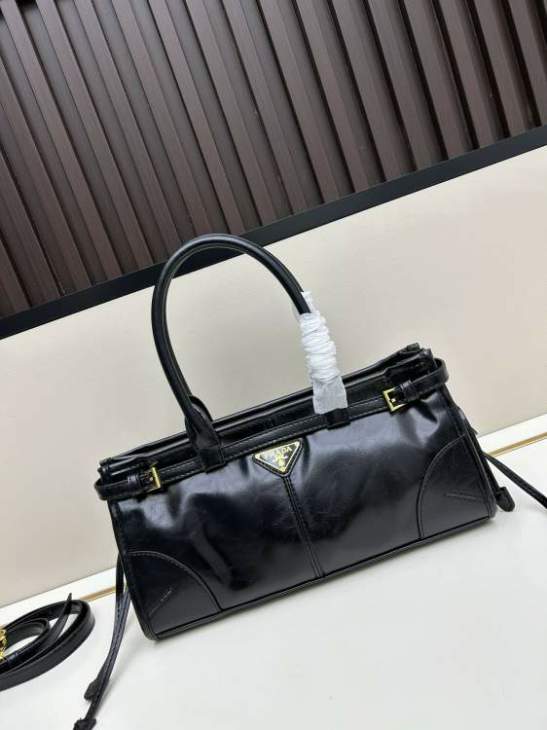 Picture of Prada Handbags _SKUfw209613513fw